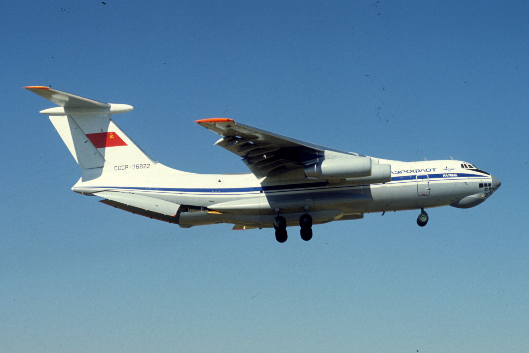 Ilyushin Il-76, 1990